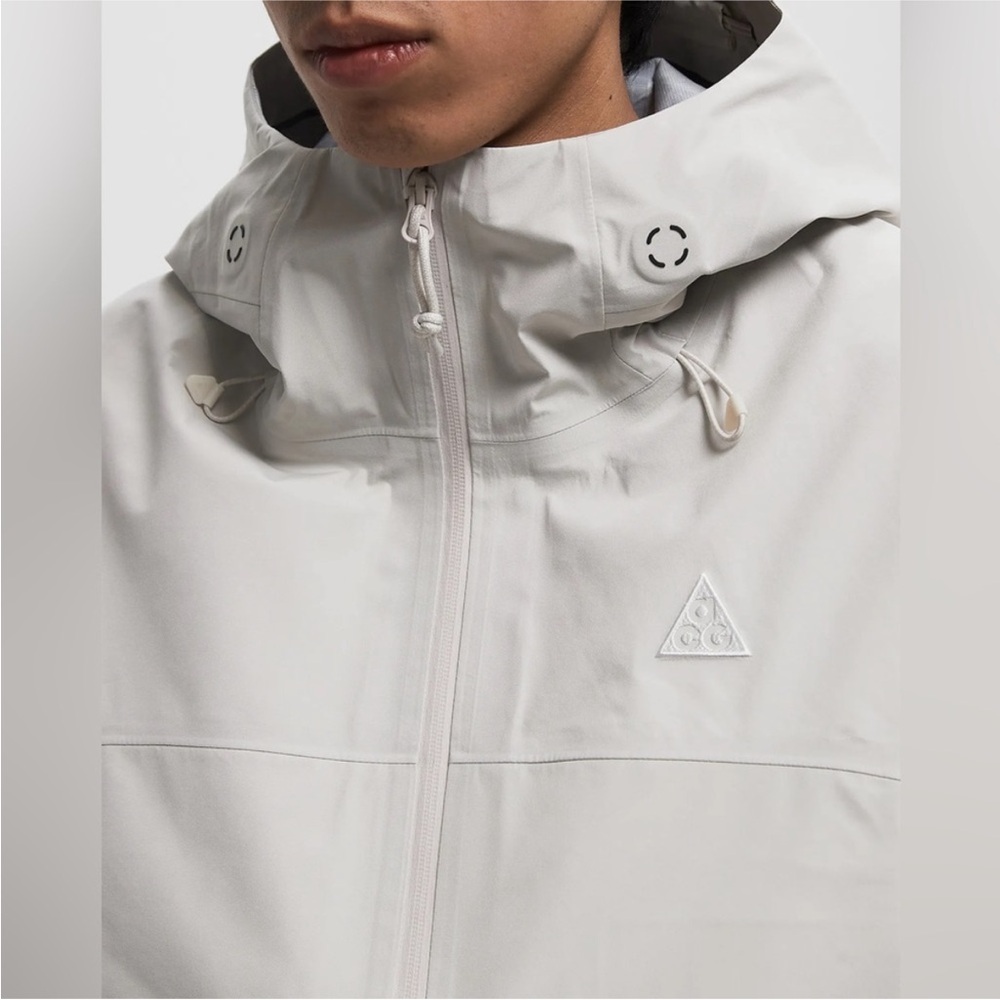 Nike ACG Gore-Tex Rain jacket - Picture 5 of 13